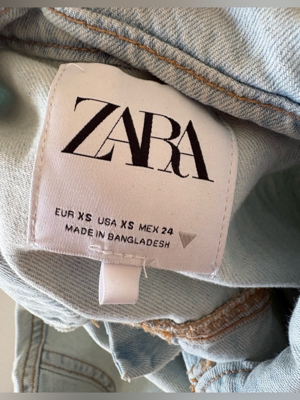 ZARA DENIM ROMPER - Picture 3 of 4
